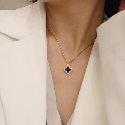 Colier trifoi cu 4 foi incrustat placat cu aur