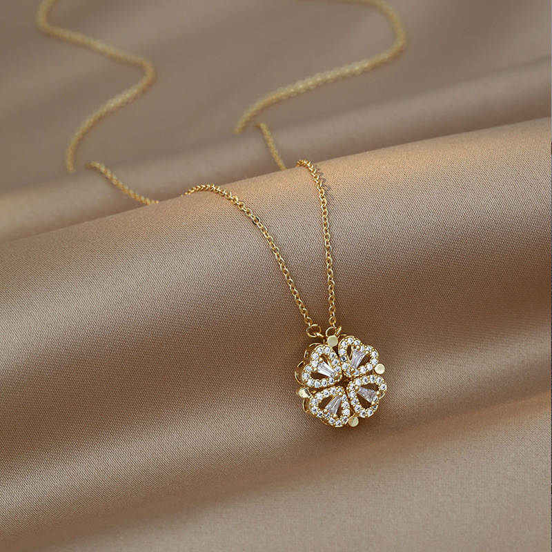 Colier inimă de cristal