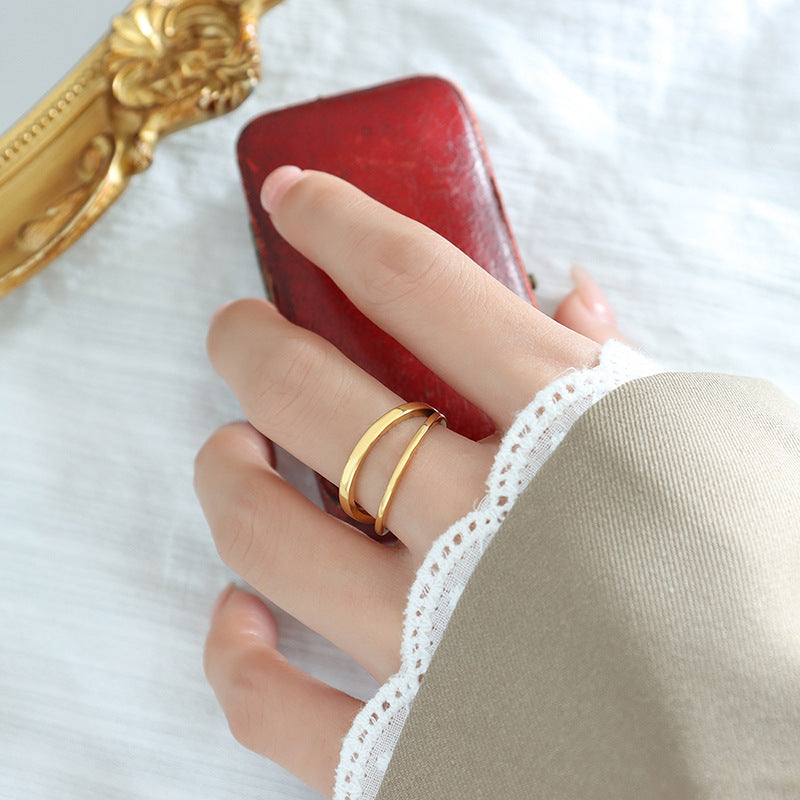 Inel auriu suprapus Nile