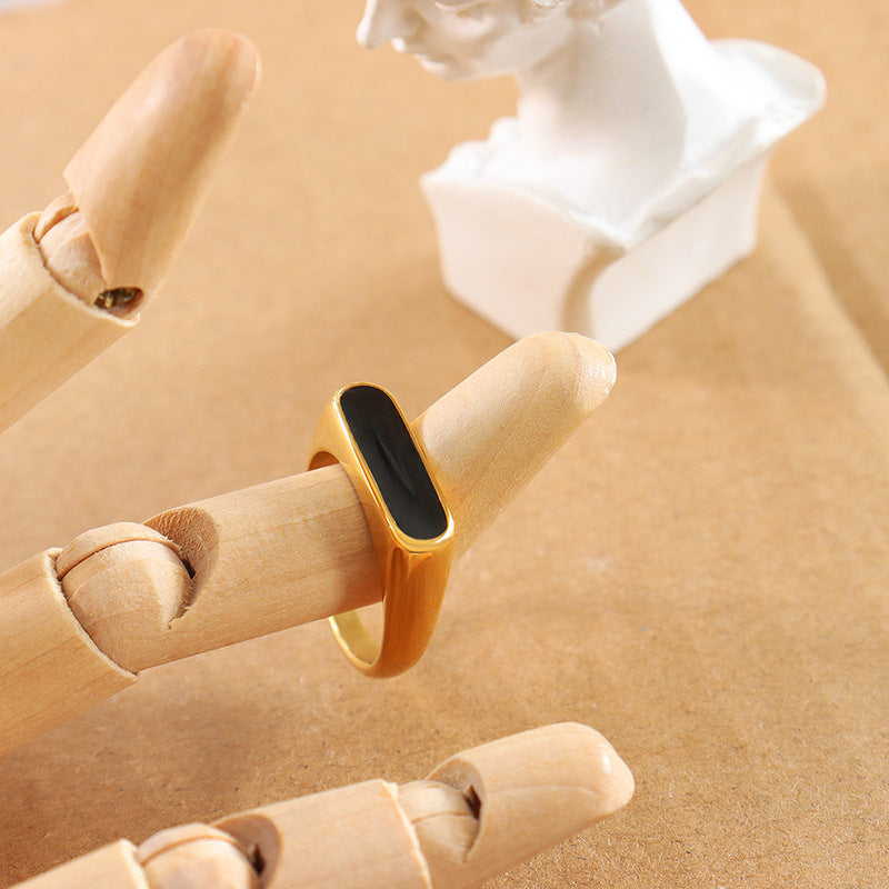 Inel onix auriu Brenda