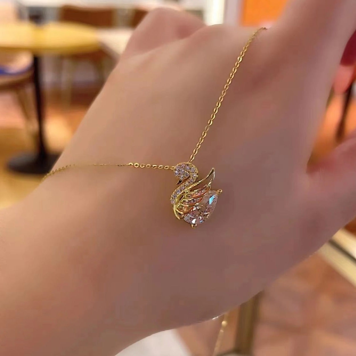 Colier Lebădă de Cristal