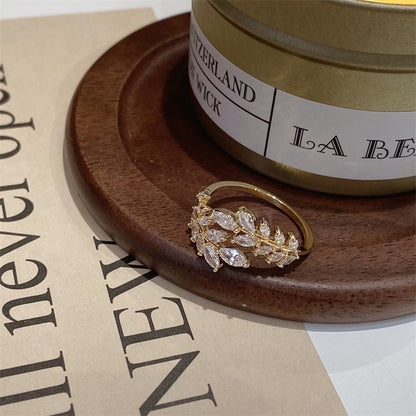 Inel coroană cu zirconii placat cu aur