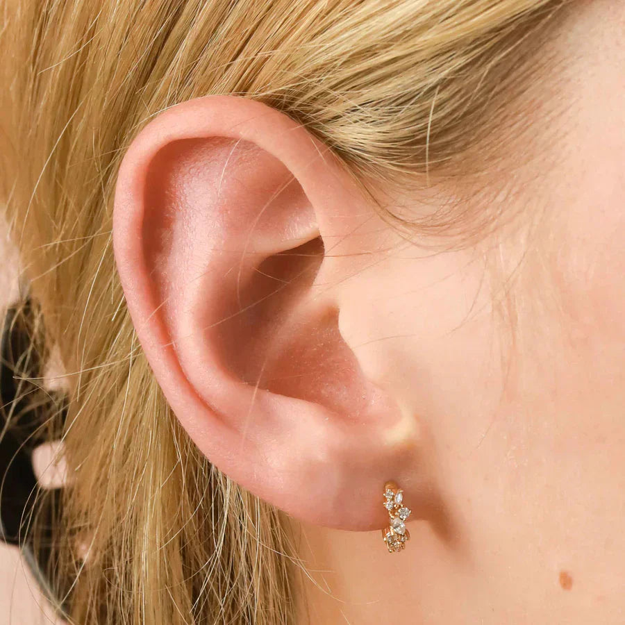 Huggies cu Grup de Cristale | Auriu