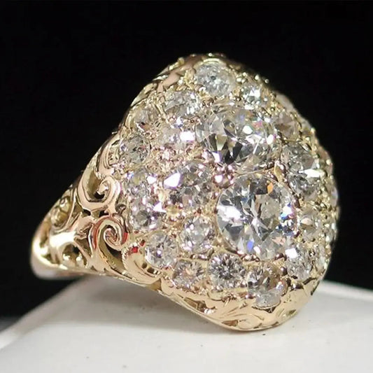 Inel vintage rotund auriu cu diamant