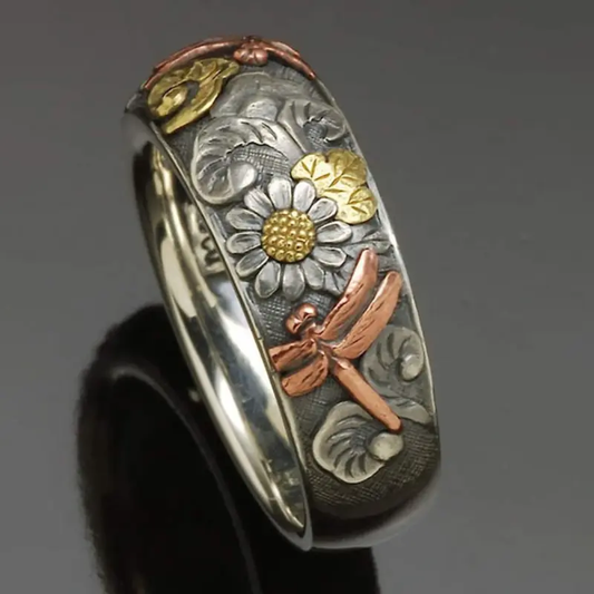 Inel floral argintiu