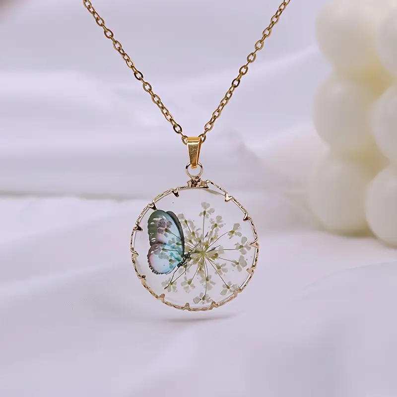 Colier floral cu fluture din aur